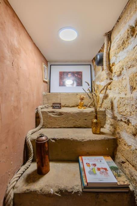 La Suite Eximia Avec Patio - Parking Souterrain Inclus - Centre Historique مونبيلييه المظهر الخارجي الصورة