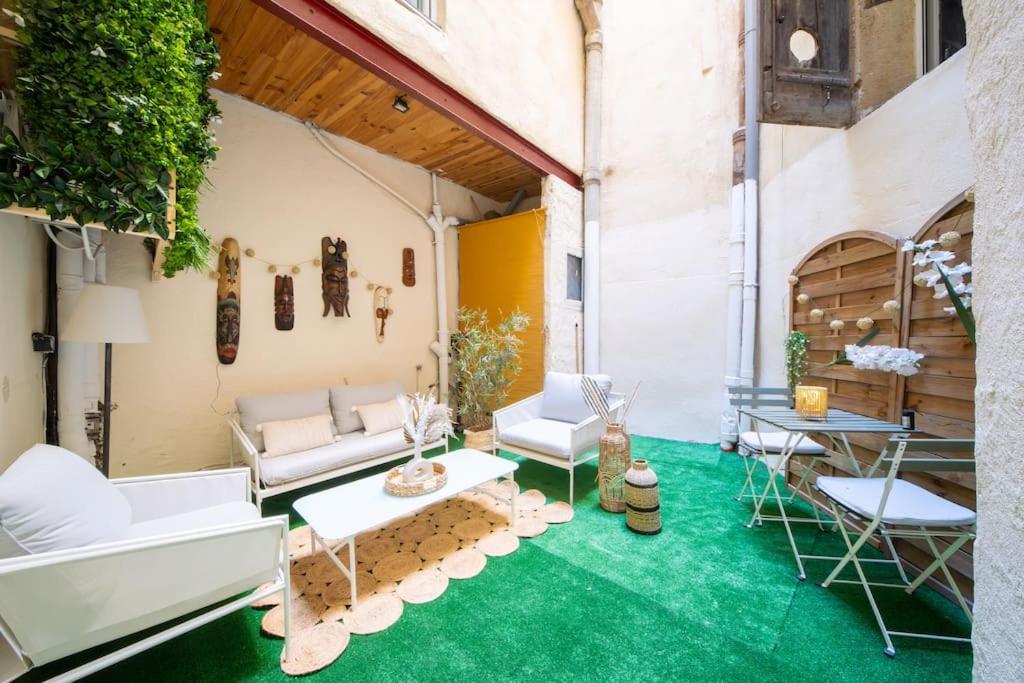 La Suite Eximia Avec Patio - Parking Souterrain Inclus - Centre Historique مونبيلييه المظهر الخارجي الصورة